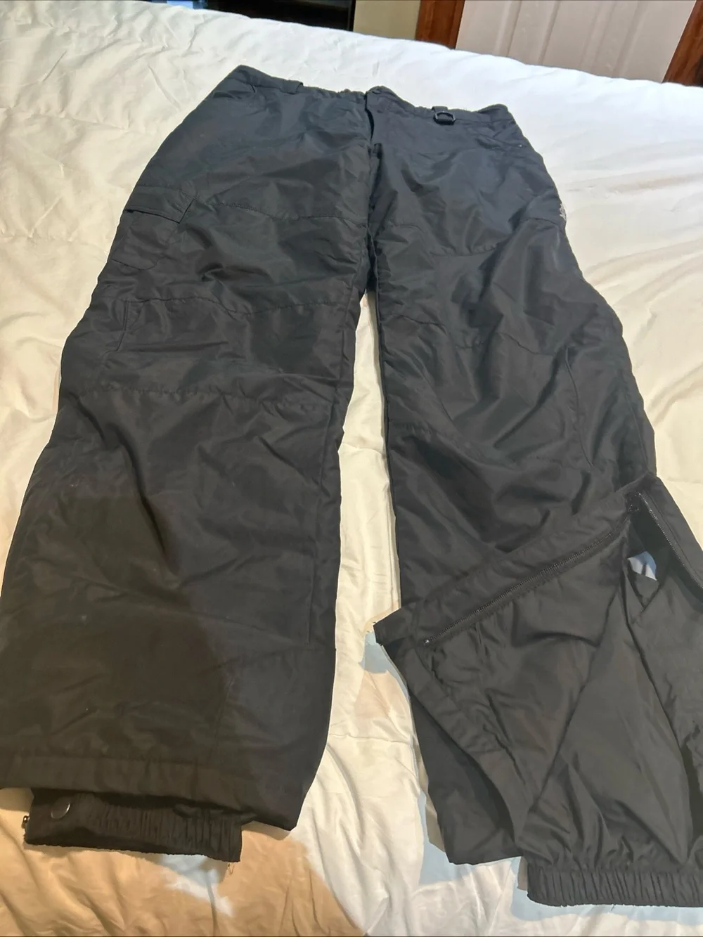 Columbia Men XL Black Cargo Pocket Snow Pants Zip Ankle Insulated ski Snowboard